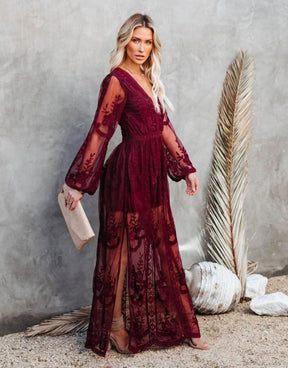 Vestido Vinho Longo de Renda Decote em V